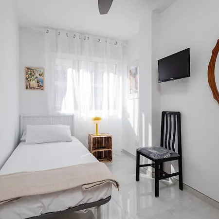 Rum i privatbostad Mar De La Abadia Shared