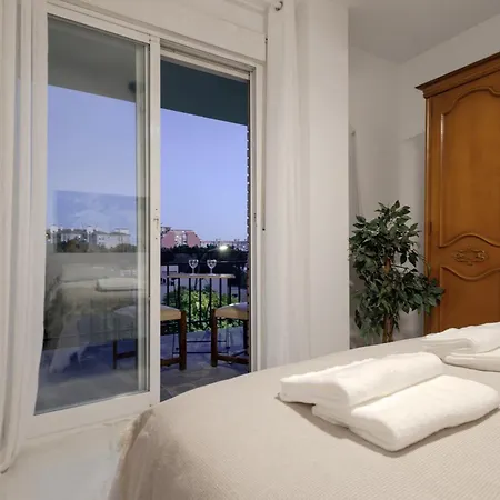 Mar De La Abadia Shared Homestay