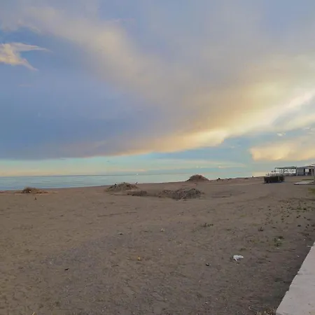 Mar De La Abadia Shared Homestay