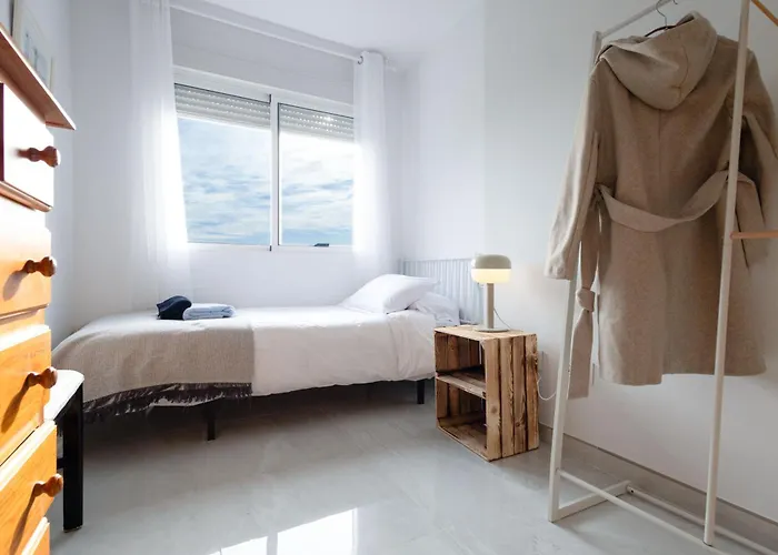 Mar De La Abadia Shared Homestay Malaga